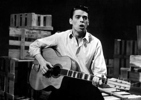 tableaux-photos - Tableau -Jacques Brel durant TV Programme "Rendez Vous Avec Jacques Brel" sur June 18, 1957 - BRIDGEMAN IMAGES