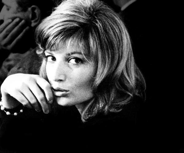 tableaux-photos - Monica Vitti, 1964 - BRIDGEMAN IMAGES