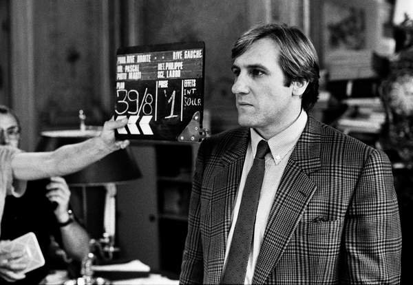 tableaux-photos - Gerard Depardieu, Shooting of the film 'Rive droite-Rive Gauche' by philippe Labro, 1984 - BRIDGEMAN IMAGES