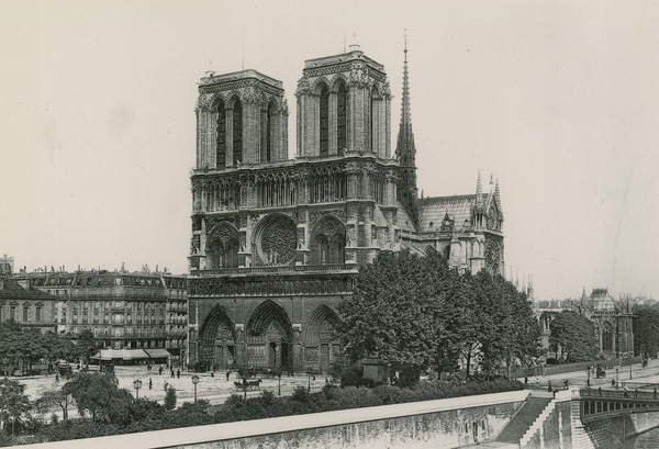 tableaux-photos - L'église Notre-Dame, 1905 - BRIDGEMAN IMAGES
