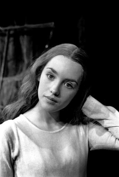 tableaux-photos - Isabelle Adjani on TV Programme July 2, 1974 - BRIDGEMAN IMAGES