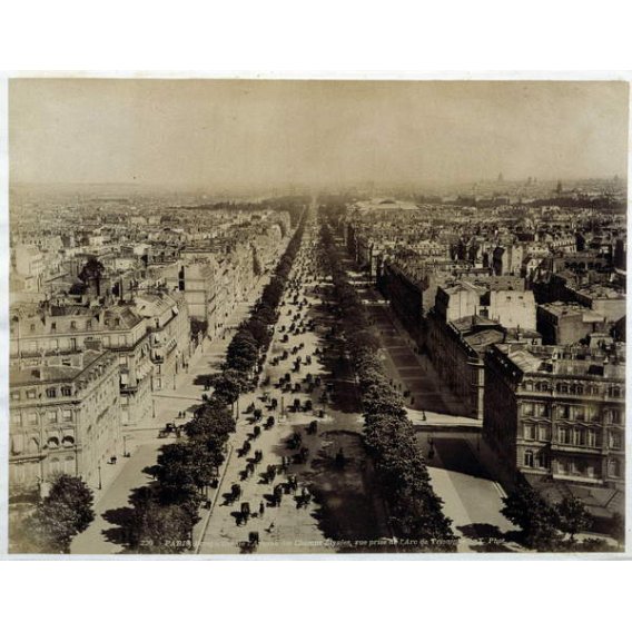 Vue des Champs-Elysées