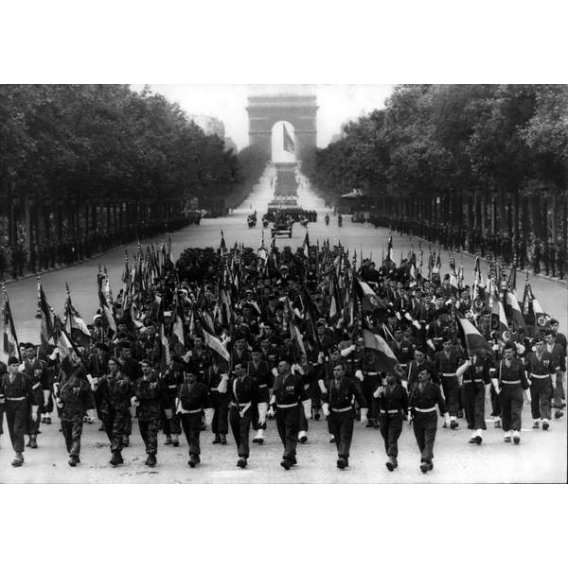 Champs Elysées 1956