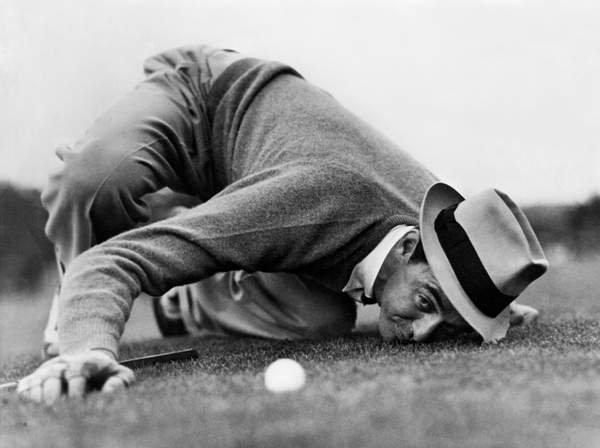 tableaux-photos - Sam Snead descend, Augusta, Géorgie, États-Unis, 1939 - BRIDGEMAN IMAGES