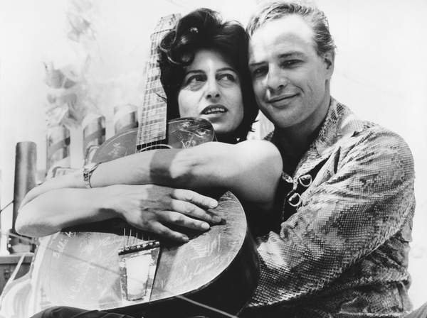 tableaux-photos - Anna Magnani et Marlon Brando - BRIDGEMAN IMAGES