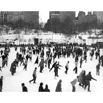 Tableaux Photos - Patinage sur glace à Central Park, New York, 1952 - BRIDGEMAN IMAGES