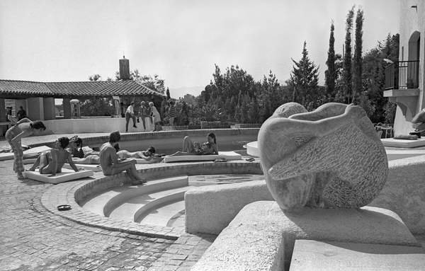 tableaux-photos - Byblos à Saint Tropez, France 1967 - BRIDGEMAN IMAGES