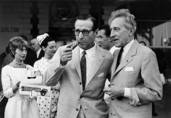 tableaux-photos - Georges Simenon et Jean Cocteau, Cannes, 1960 - BRIDGEMAN IMAGES